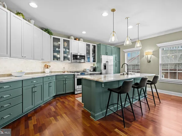 800 Admirals Way APT 1852, Philadelphia, PA 19146