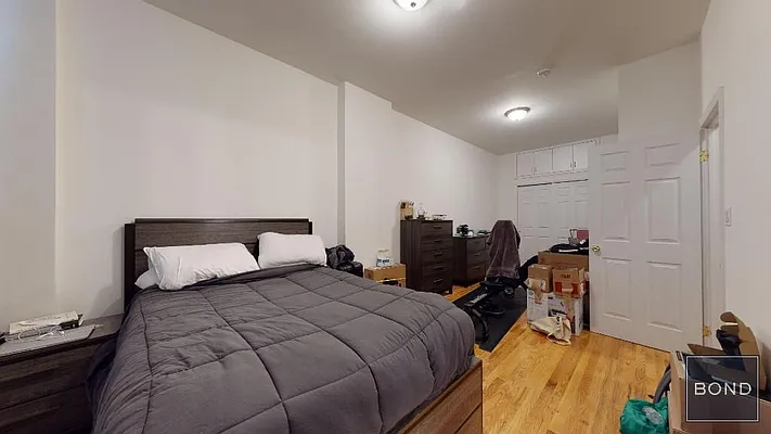 Rented by Bond New York | media 22