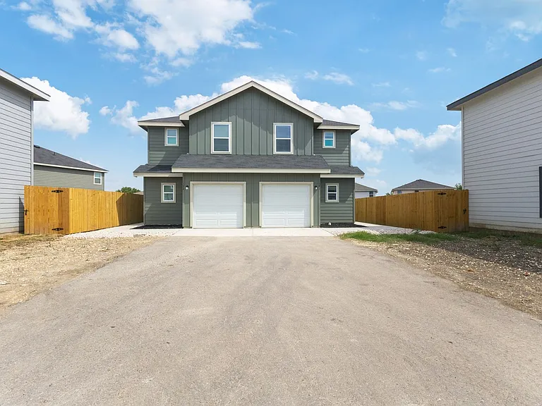 6734 Summer Fest Dr — Photo 40