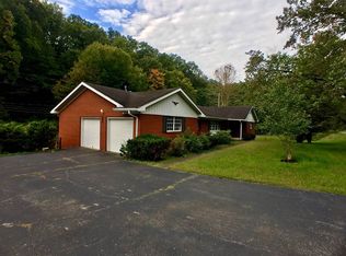 3964 Boy Scout Rd, Ashland, KY 41102