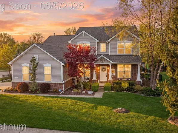 16475 Haverhill Dr, Macomb, MI 48044