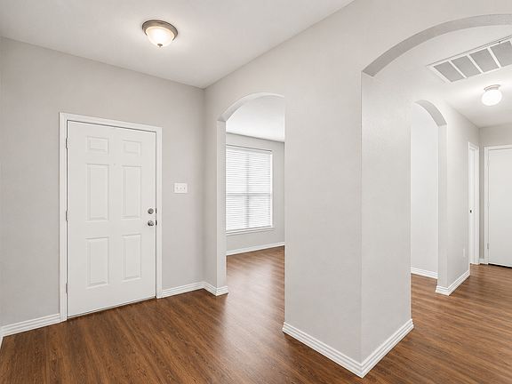2nd image of 326 Fox Hollow Dr