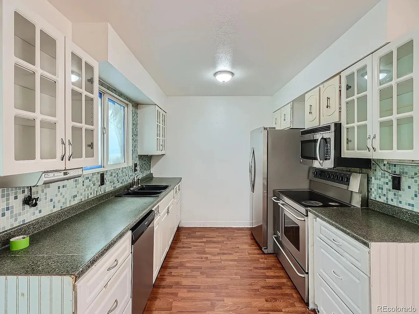 4 bed, 1664 sqft, $2,899 — Photo 4