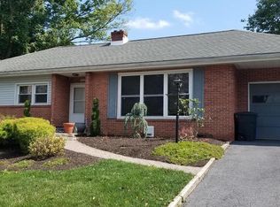 903 Crestview Ave, Shillington, PA 19607