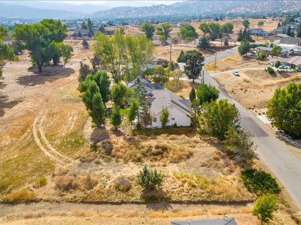 22940 Larkspur Ct #55, Tehachapi, CA 93561