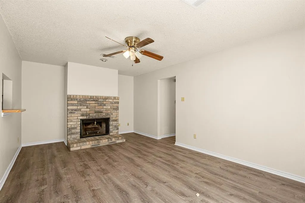 13309 Saddlebrook Trl — Photo 4