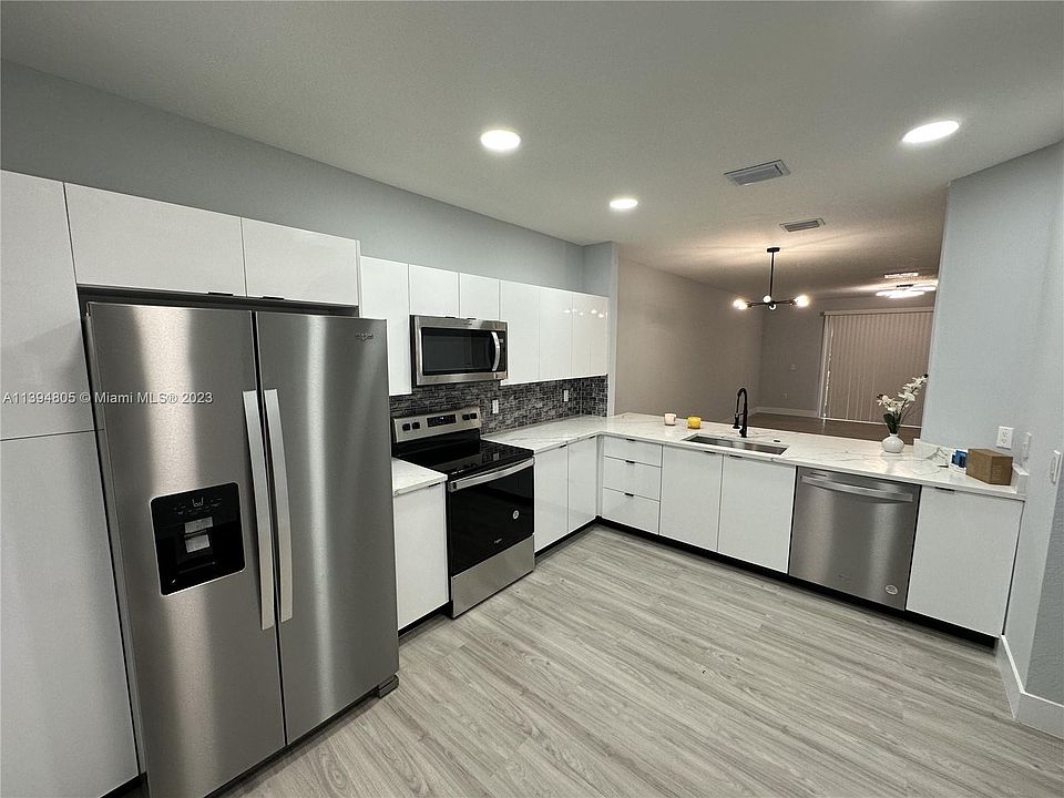 1st image of 2764 SW 83rd Ave #116