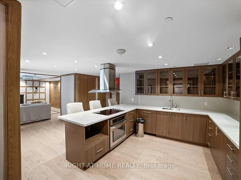830 Lawrence Ave W #537 — Photo 16