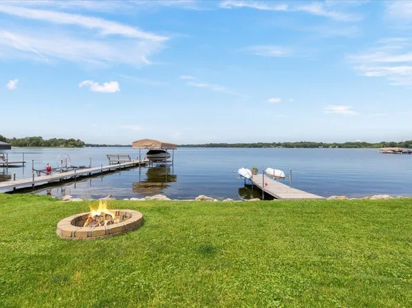 10300 S Shore Dr, Plymouth, MN 55441
