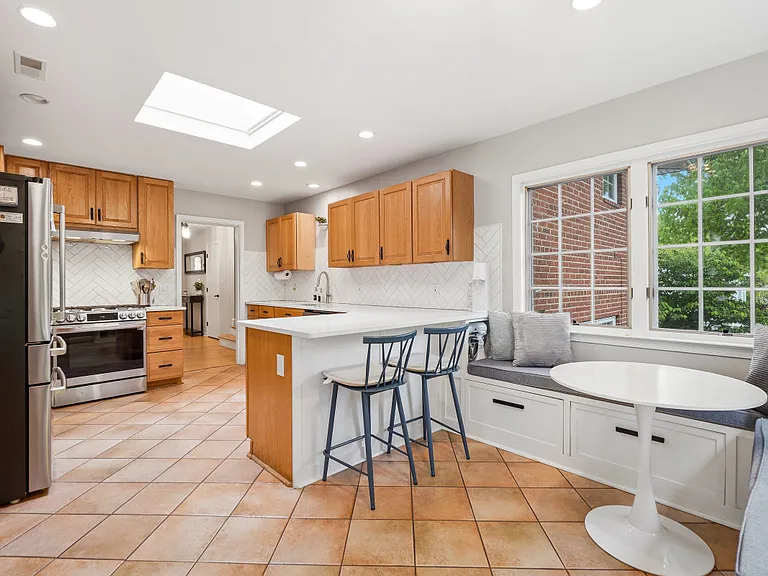 4506 Gretna St — Photo 16
