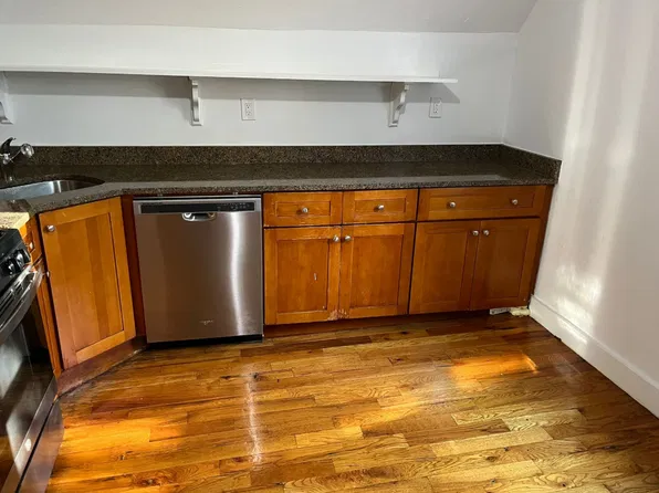 90 Devon St APT 3, Dorchester, MA 02121
