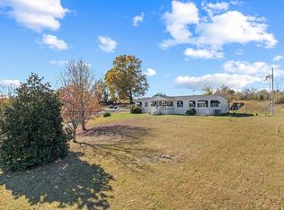9115 Highway 111, Byrdstown, TN 38549
