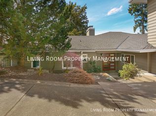 3527 SW Dosch Rd, Portland, OR 97239