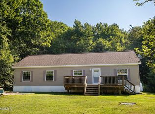 9 S County Rd, Florida, MA 01247