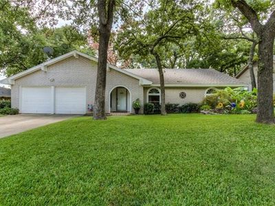 2124 Twin Elms Dr, Arlington, TX, 76012