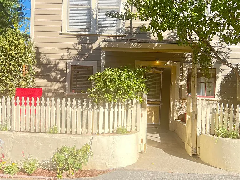 123 Richardson St #A — Photo 8