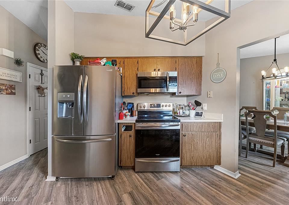 1st image of 5345R Hill Dr