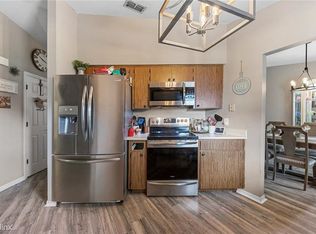 5345R Hill Dr, Zephyrhills, FL 33542