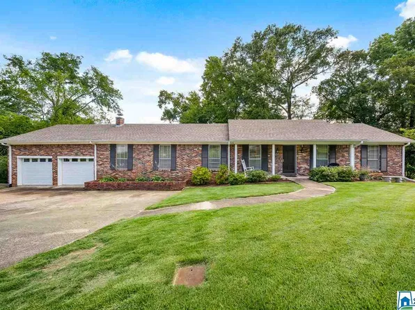 205 Mountain Dr, Trussville, AL 35173