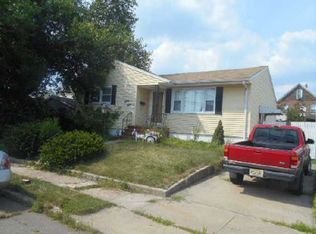 45 Harris St, Carteret, NJ 07008