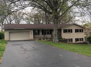 233 Fireside Dr, Brandenburg, KY 40108