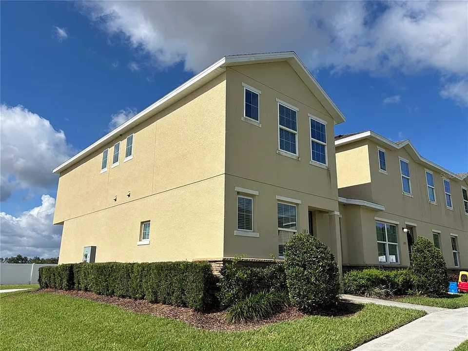 181 Holly Village Dr