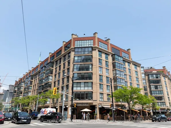 35 Church St #513, Toronto, ON M5E 1T3