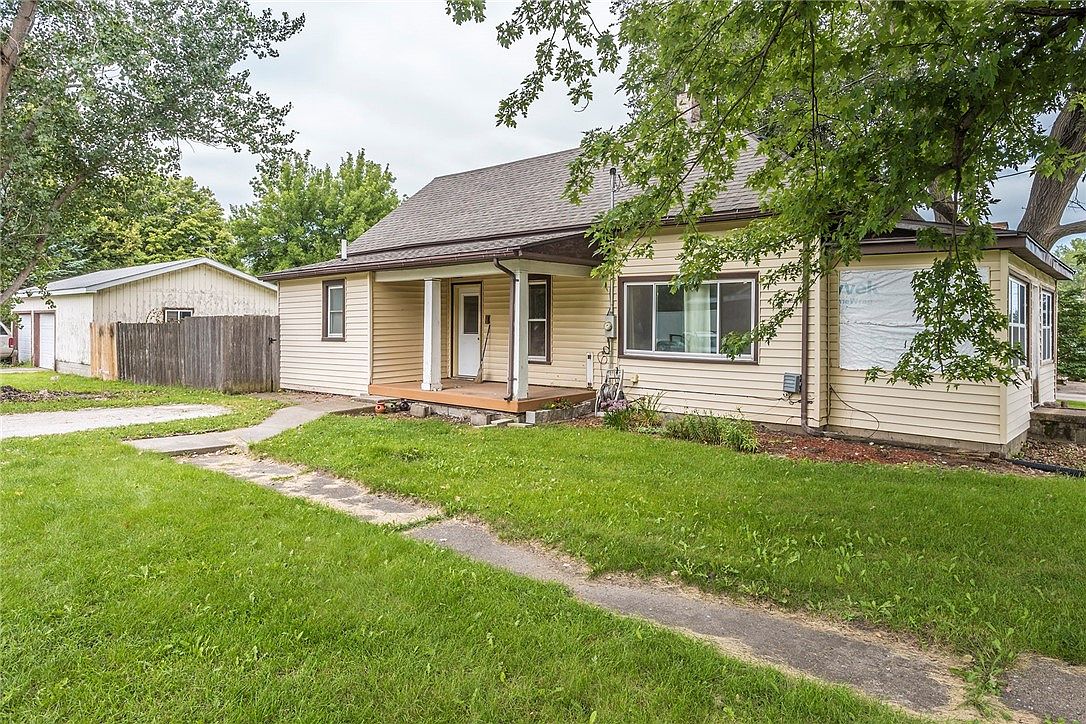 107 15th St, Dallas Center, IA 50063 Zillow