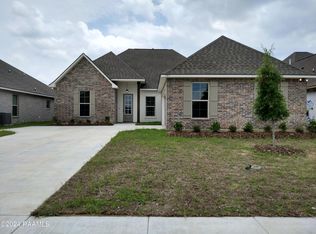 103 Fairdale Dr, Youngsville, LA 70592