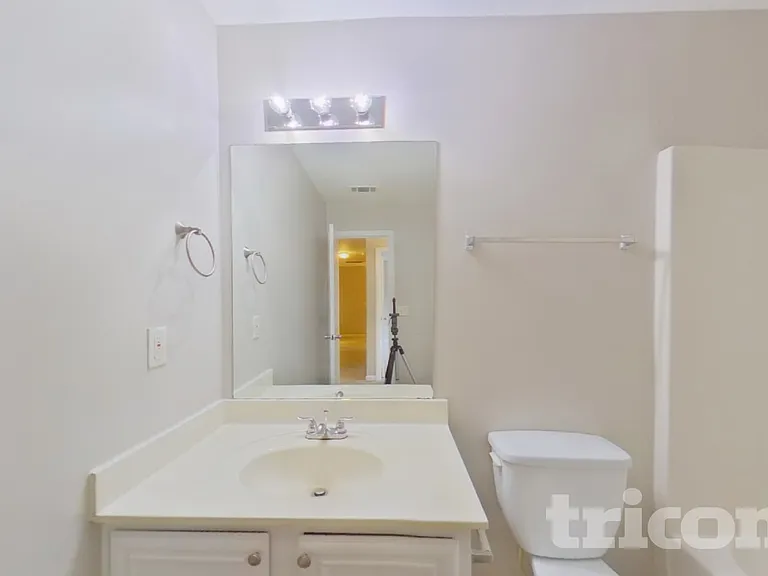 6193 Hemperly Rd — Photo 15