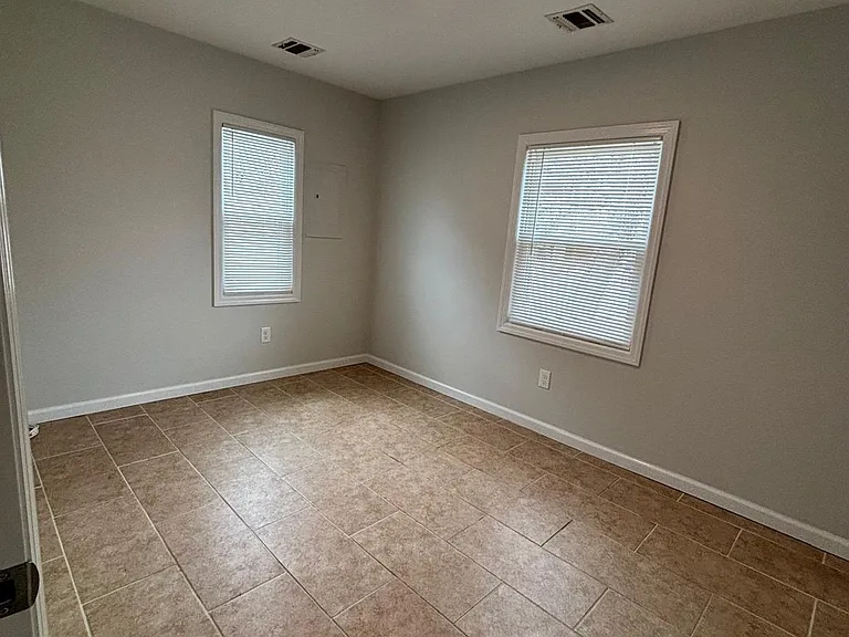 101 Miramar Ave #B — Photo 3