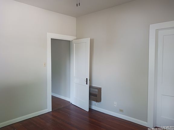 5th image of 932 San Francisco