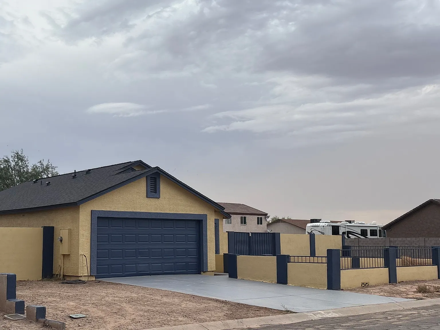 W Arvada Dr, Arizona City — Photo 2