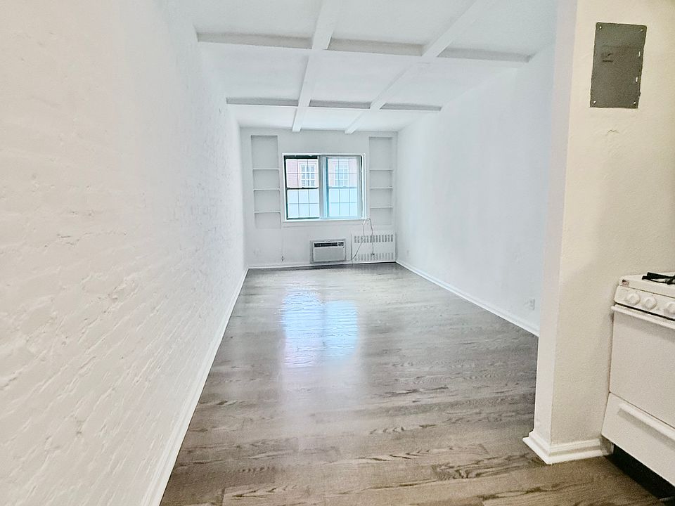 1st image of 29 Jones St APT 1D