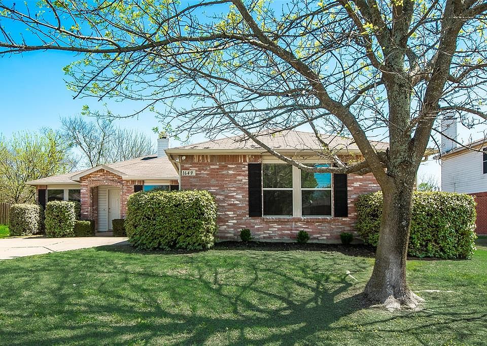 1st image of 1649 Chesterwood Dr