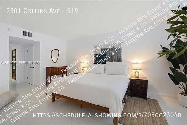 2301 Collins Ave #519 — Photo 43