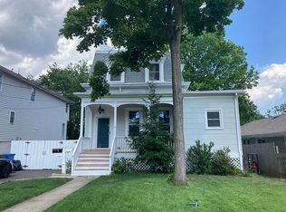 8 Homer Pl, Metuchen, NJ