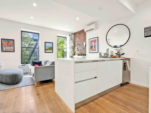 43 Halsey Street image 13 of 14