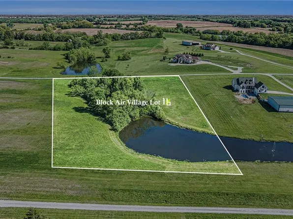 16 S Piper Dr, Holt, MO 64048