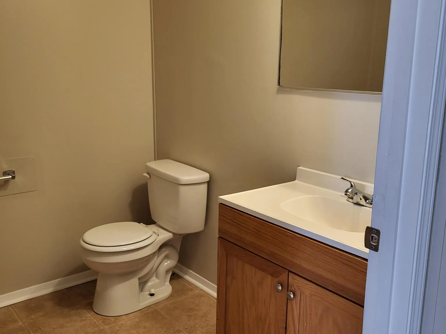 3 bed, 1100 sqft, $1,285 — Photo 4