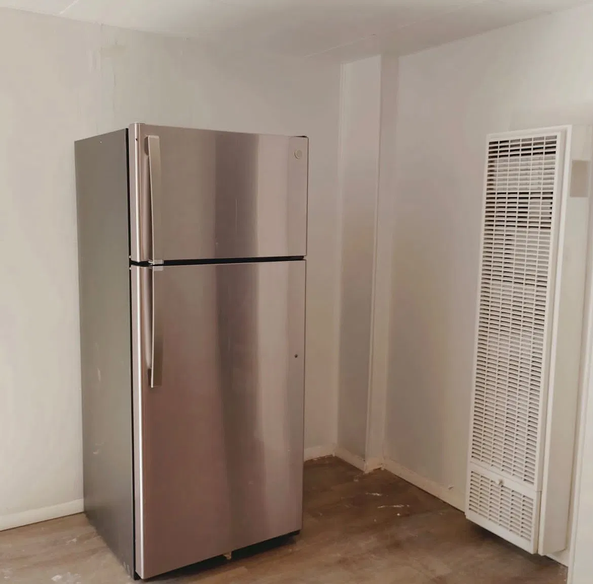 2 bed, 770 sqft, $975 — Photo 3