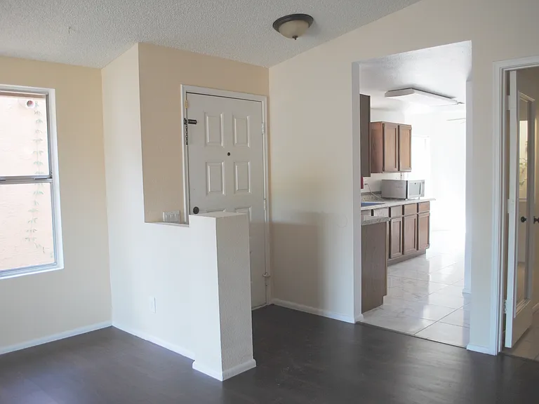 2121 N Villas Ln — Photo 21