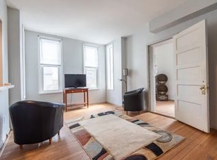 1953 W Roscoe St APT 2R, Chicago, IL 60657