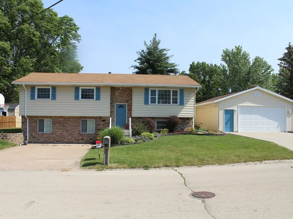 1107 West Ct, Colona, IL 61241