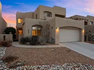 8860 Desert Fox Way NE, Albuquerque, NM 87122