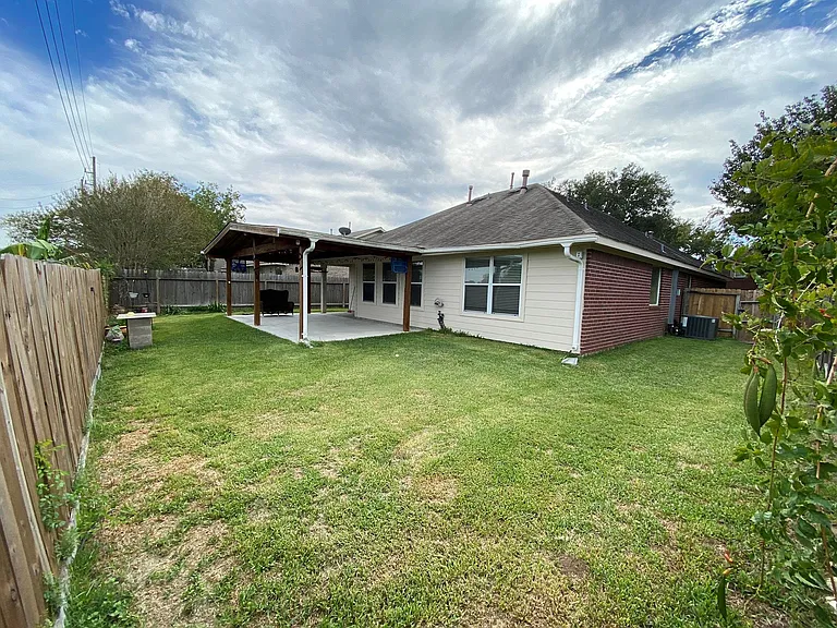 2818 Orchid Tree Ln — Photo 16