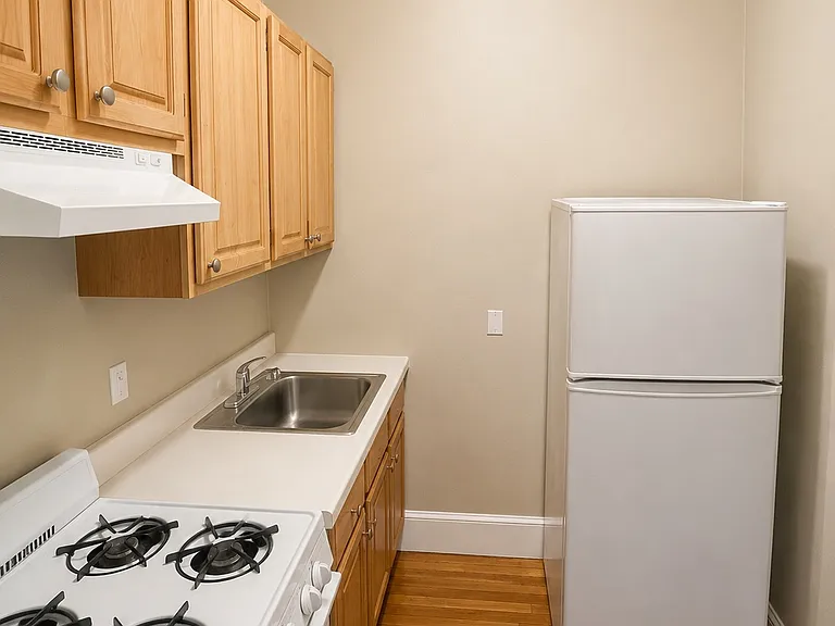 83 Marlborough St #5F — Photo 3