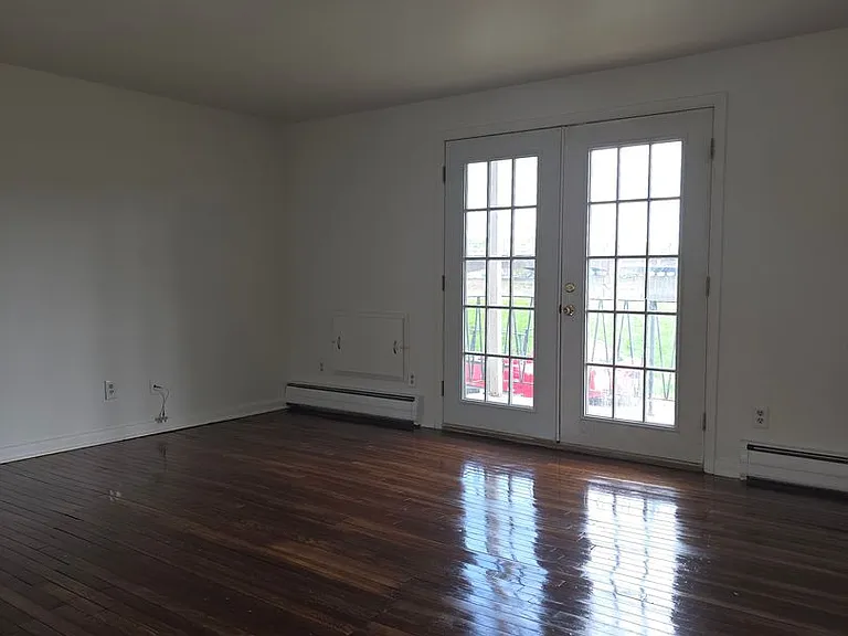 515 W Water St #C — Photo 3