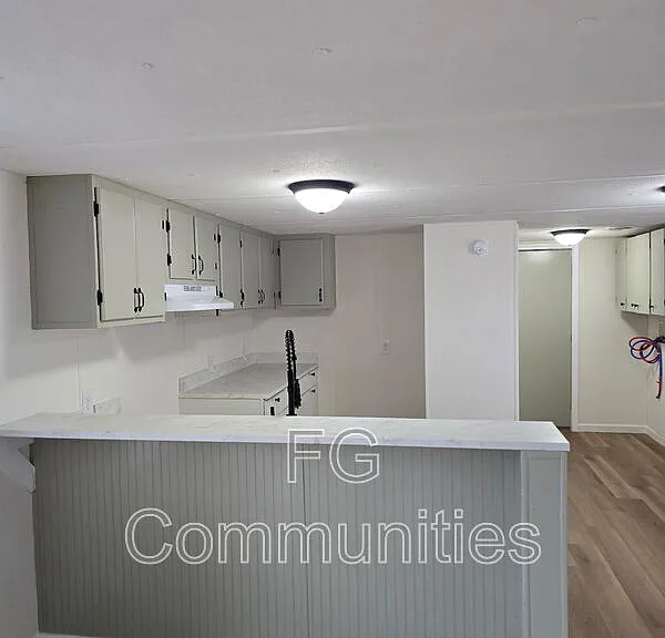 100 2nd Ave SE #C — Photo 7