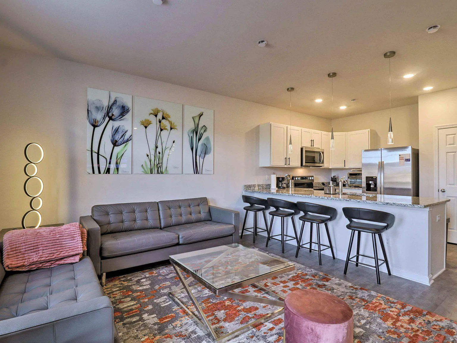 3 bed, 2.5 bath, 1657 sqft, $1,775 — Photo 1
